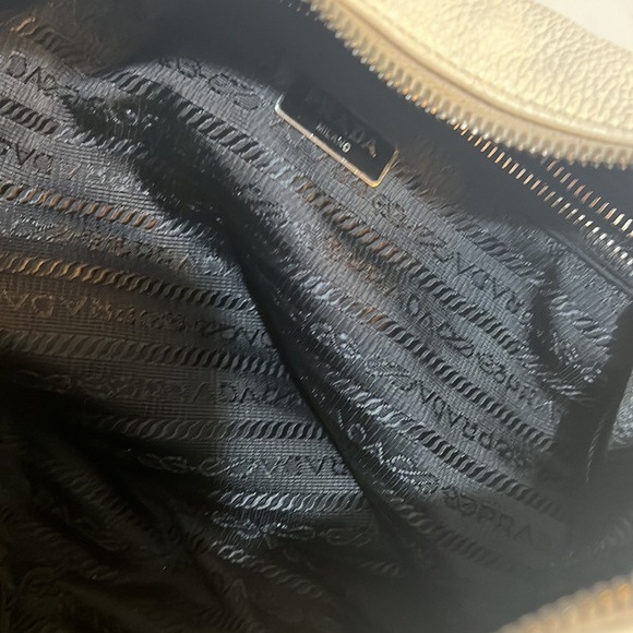 Prada white leather tote bag - Picture 4 of 6